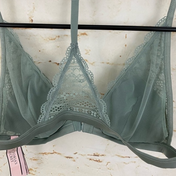 NWT Victoria’s Secret L racerback lace bra green - Picture 5 of 5